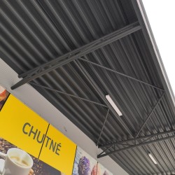 Síť proti holubům 20x20m oko 50x50mm barva ČERNÁ