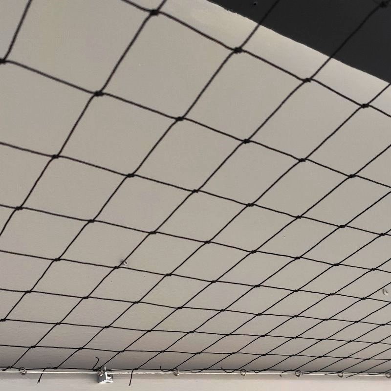 Síť proti holubům 50x50mm barva ČERNÁ - střižená na míru